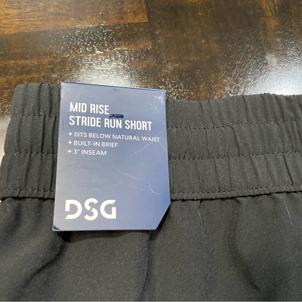 Women's DSG Mid-Rise 3" Inseam Stride Shorts Moisture Wicking New Black Sz XL - Picture 9 of 10